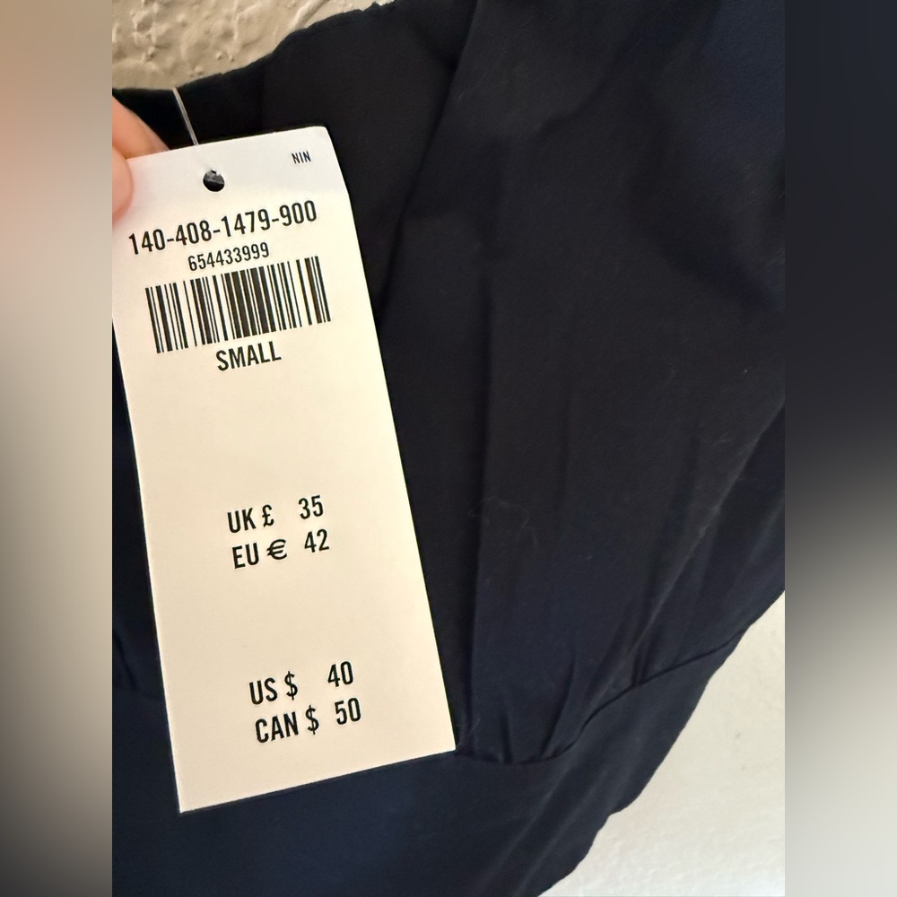 Abercrombie & Fitch Scrunchie Tank (s) - Picture 2 of 4